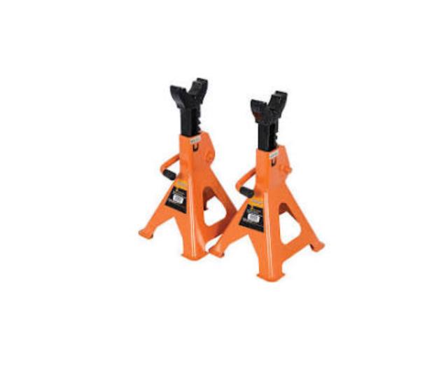 Rental store for JACK STAND, 3 TON in Whistler BC